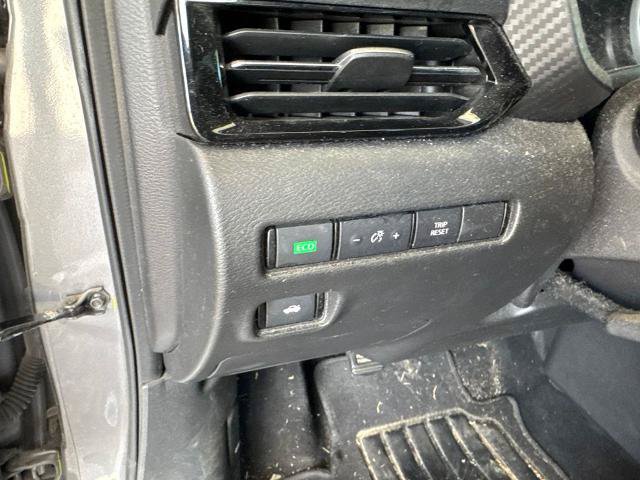 Used 2021 Nissan Sentra SR FWD image 10