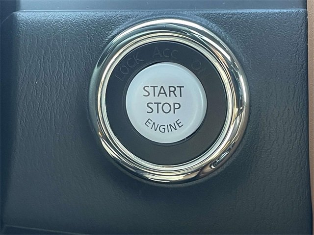 Used 2024 INFINITI QX80 Sensory image 6