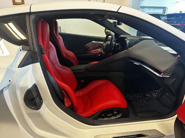Used 2023 Chevrolet Corvette Stingray Preferred Cpe w/ Z51 Performance Package RWD image 31