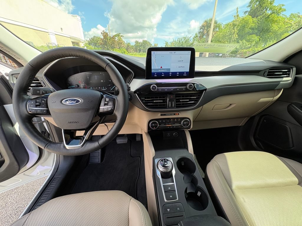 Certified 2021 Ford Escape SEL FWD image 8