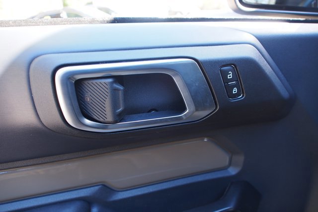 Certified 2025 Ford Bronco Badlands image 19