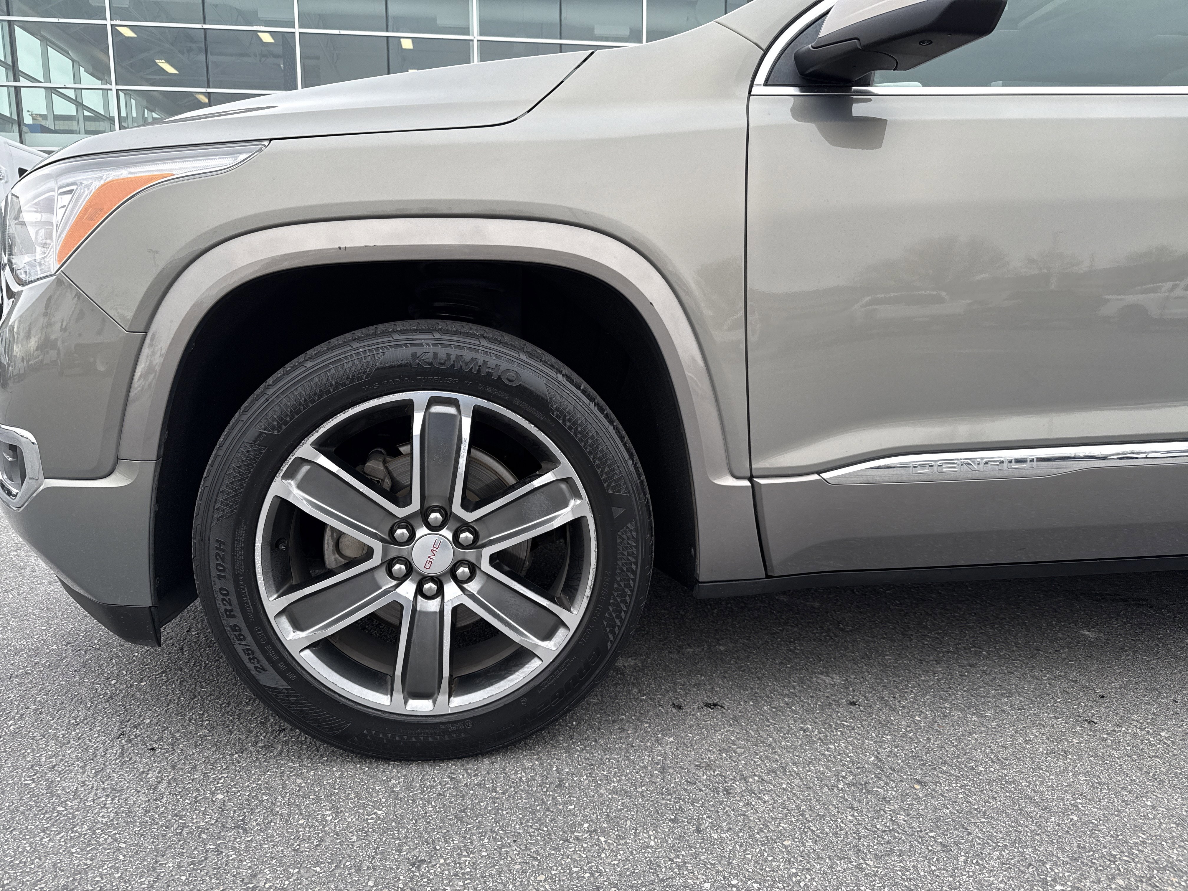 Used 2019 GMC Acadia Denali w/ Technology Package image 9