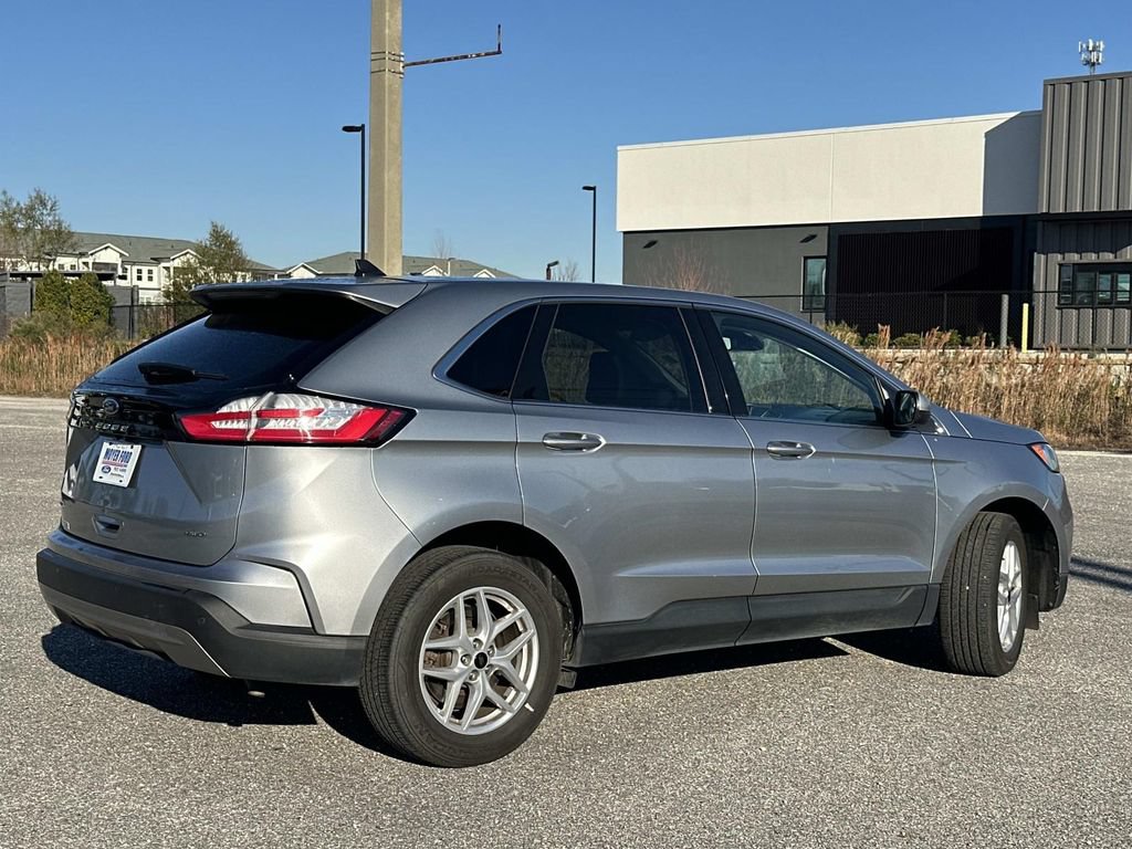 Certified 2024 Ford Edge SEL AWD/4WD image 5
