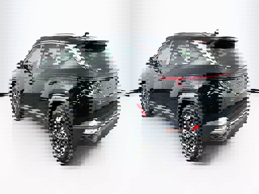 Used 2023 Hyundai Tucson SEL w/ Convenience Package image 3