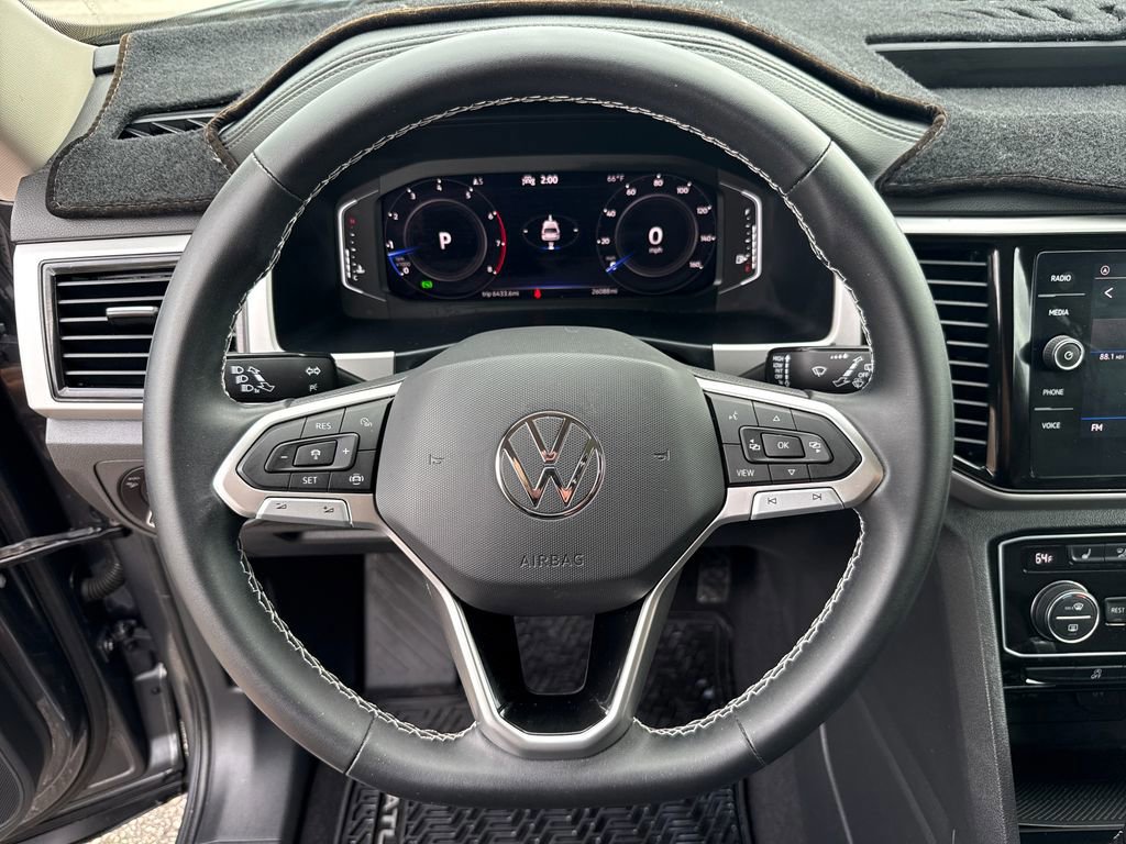 Used 2023 Volkswagen Atlas SE w/ Panoramic Sunroof Package image 15