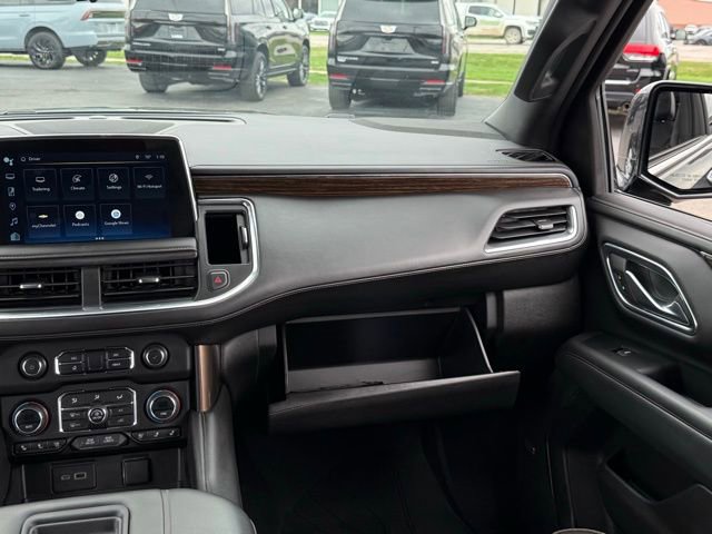 Used 2023 Chevrolet Suburban High Country AWD/4WD image 36
