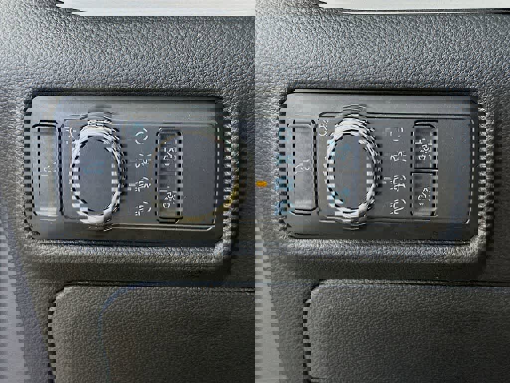 Certified 2022 Ford Explorer XLT image 27