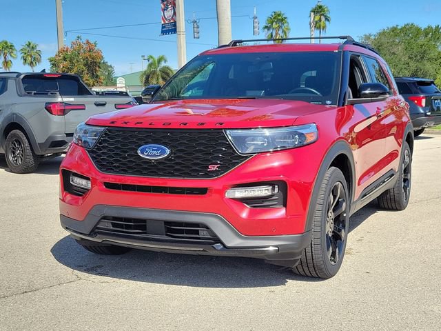 Certified 2023 Ford Explorer ST w/ Equipment Group 401A AWD/4WD image 3