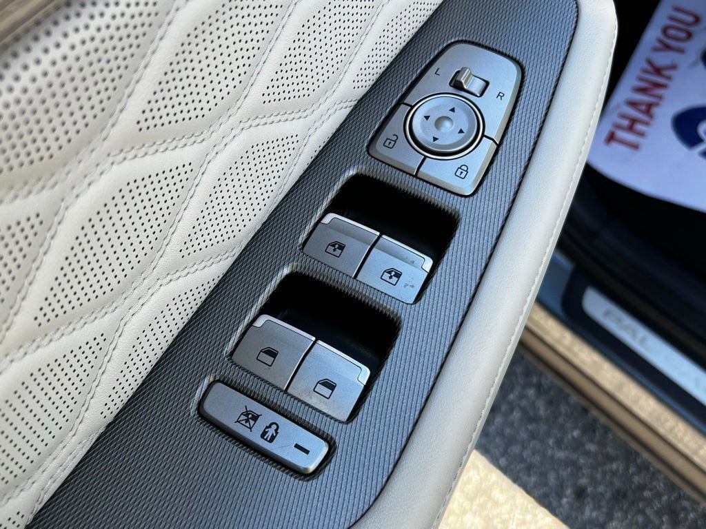 Used 2021 Hyundai Palisade Calligraphy image 16