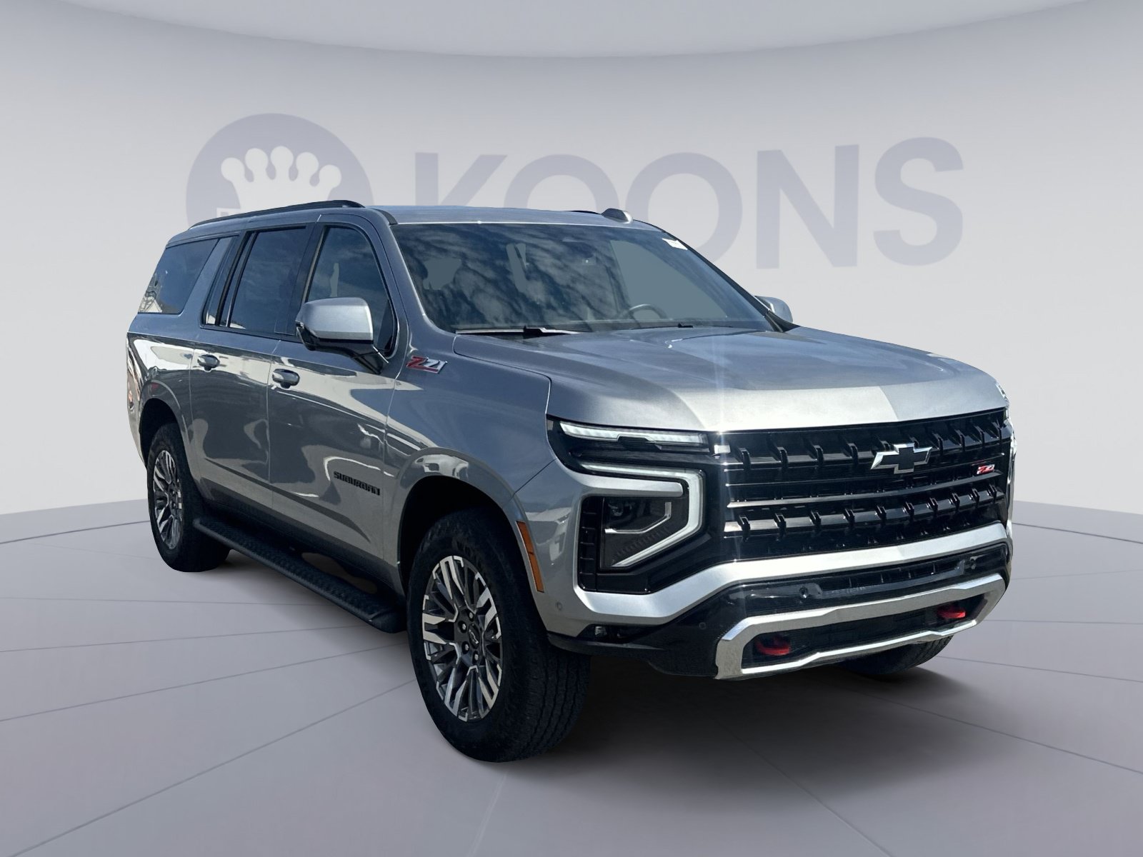 Used 2025 Chevrolet Suburban Z71 AWD/4WD image 2