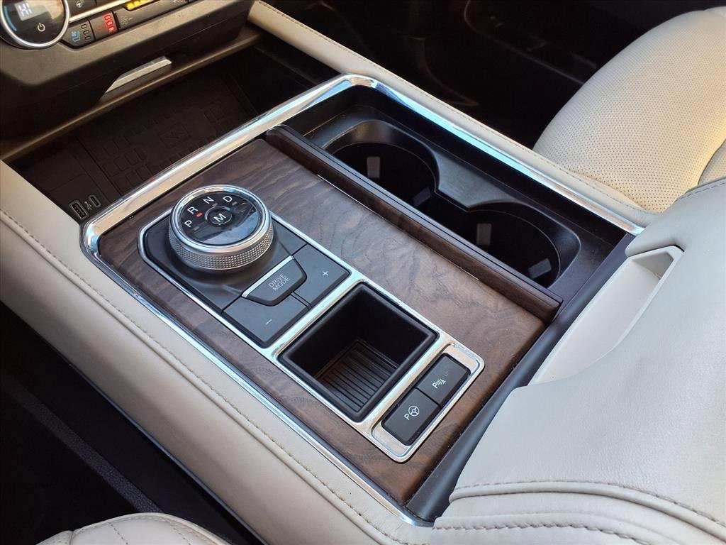 Certified 2020 Ford Expedition Platinum image 21