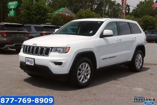 Used 2022 Jeep Grand Cherokee Laredo E w/ Security & Convenience Group AWD/4WD image 3