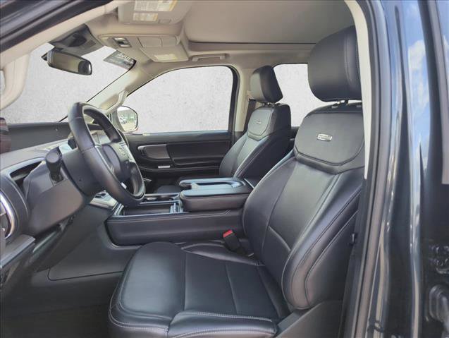 Certified 2025 Ford Expedition Max Platinum image 17