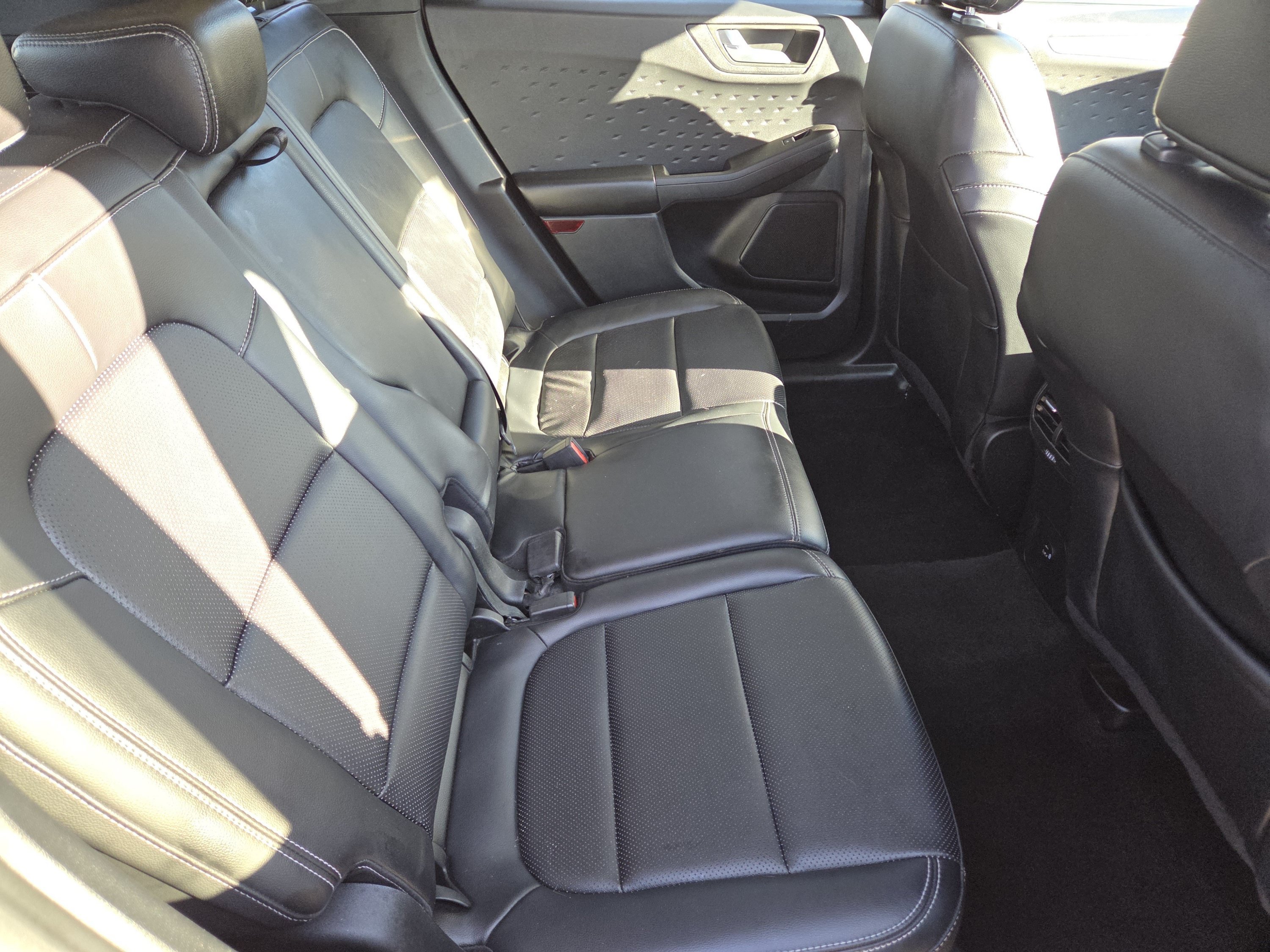 Certified 2020 Ford Escape SEL AWD/4WD image 30