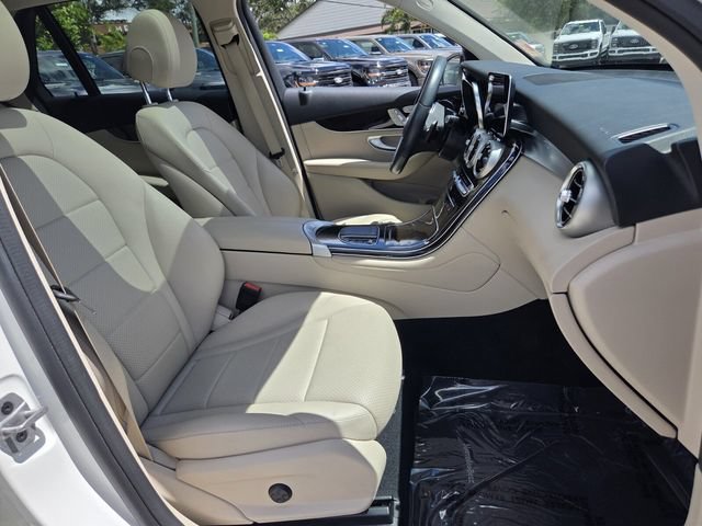 Used 2022 Mercedes-Benz GLC 300 image 18