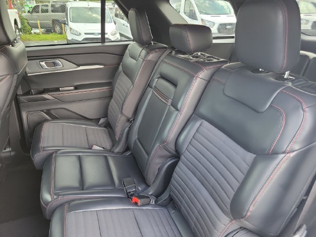 Certified 2025 Ford Explorer ST-Line RWD image 10