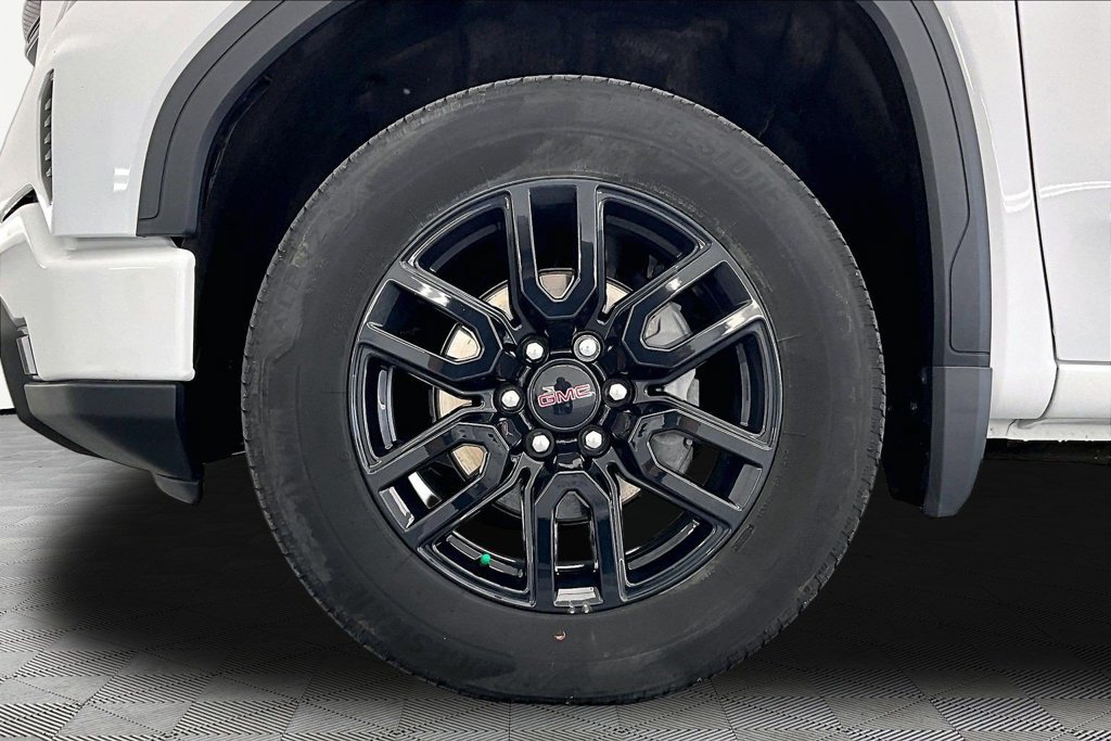 Used 2024 GMC Sierra 1500 Elevation AWD/4WD image 9