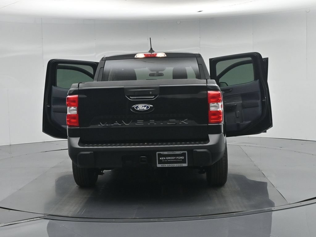 Certified 2025 Ford Maverick XL FWD image 27