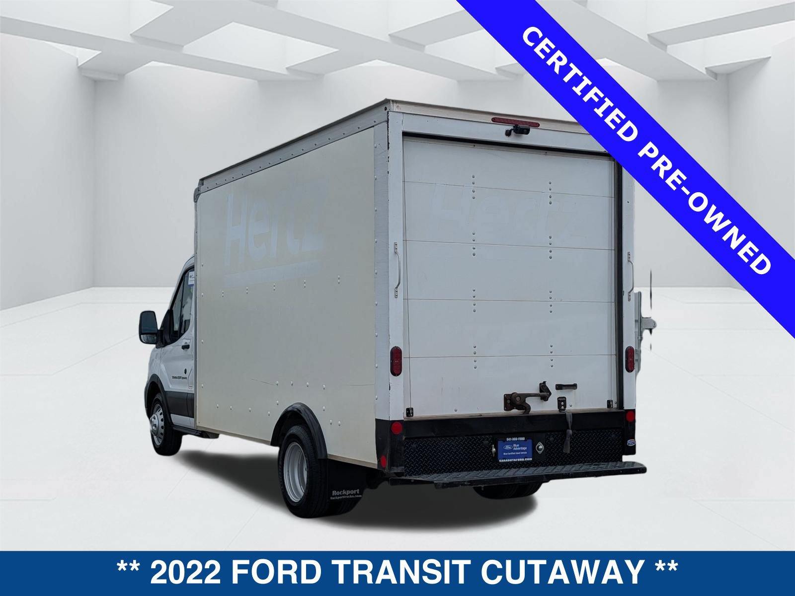 Certified 2022 Ford Transit 350 DRW RWD image 5