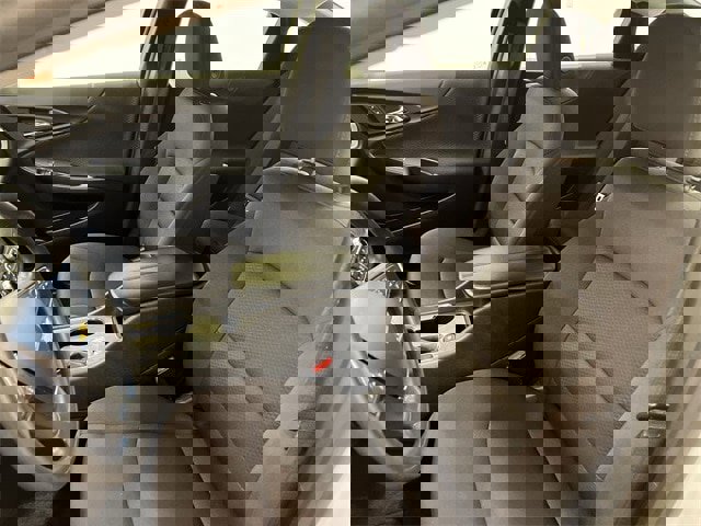 Used 2024 Chevrolet Malibu LT image 8