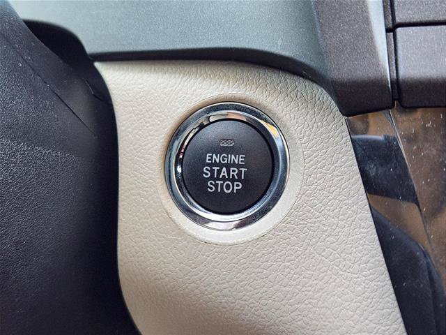 Used 2020 Toyota Sienna XLE Premium FWD image 21