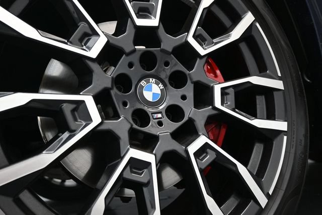 Used 2025 BMW X5 xDrive40i w/ M Sport Package AWD/4WD image 29