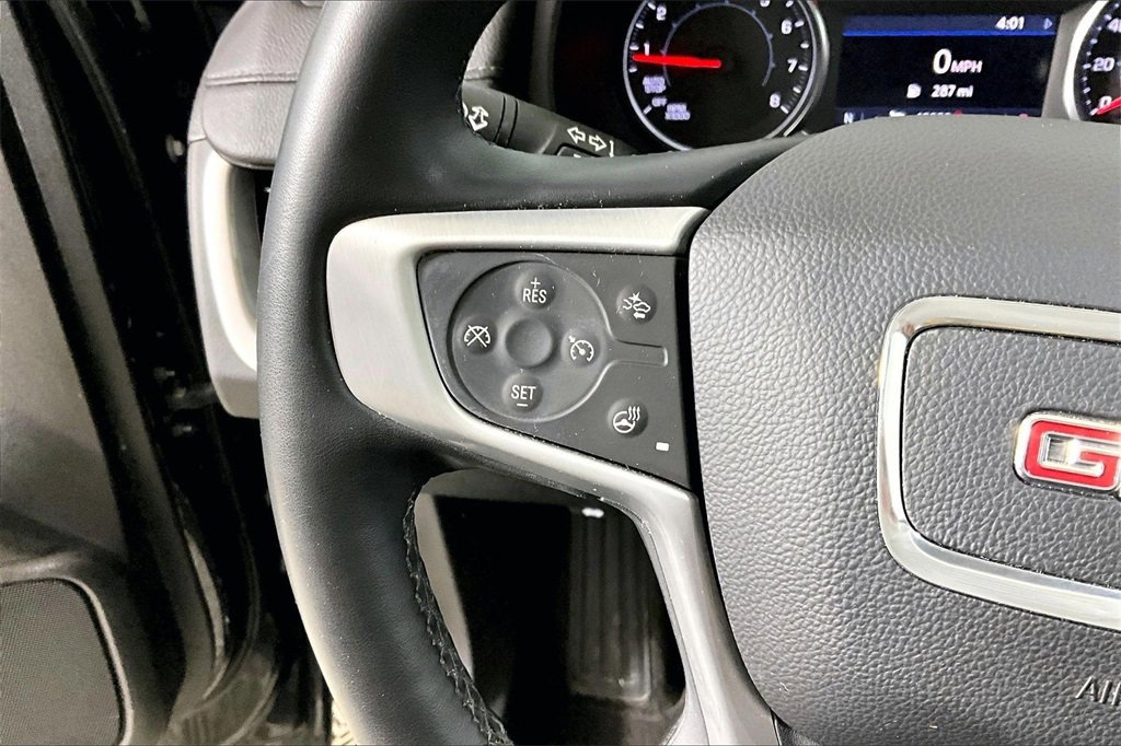 Used 2024 GMC Terrain SLT image 14