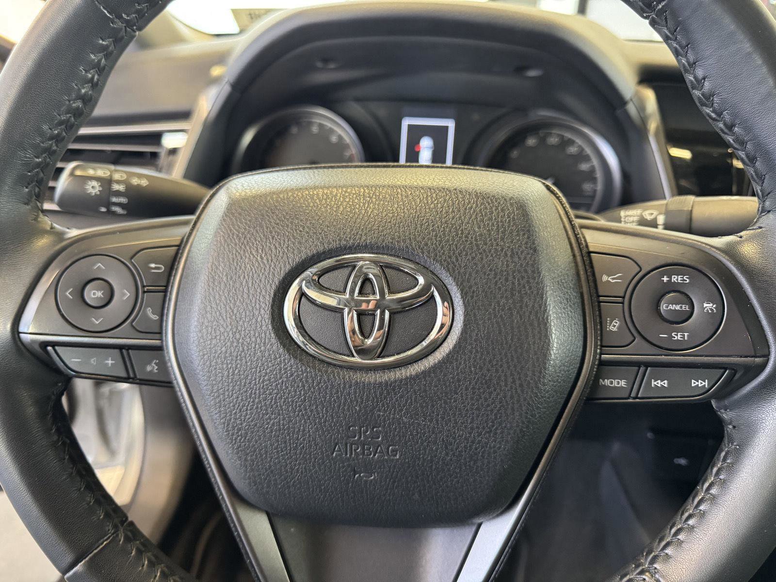 Used 2022 Toyota Camry SE image 13