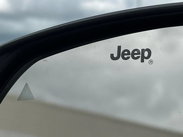 Used 2023 Jeep Compass Limited AWD/4WD image 39