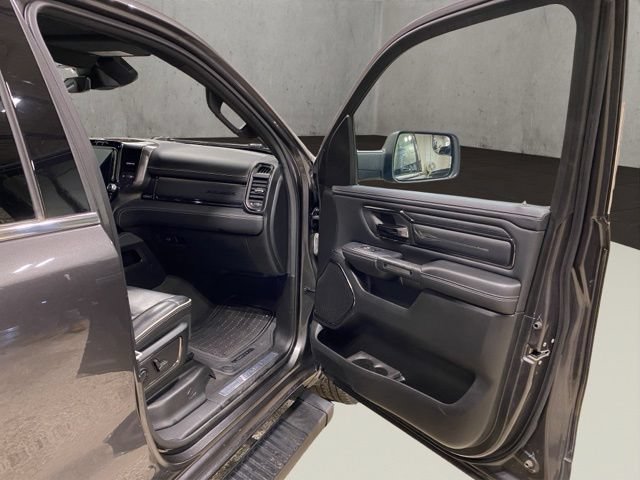 Used 2024 RAM 1500 Limited AWD/4WD image 19