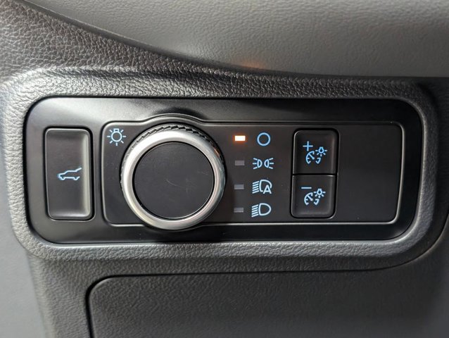 Certified 2025 Ford Explorer Active AWD/4WD image 10