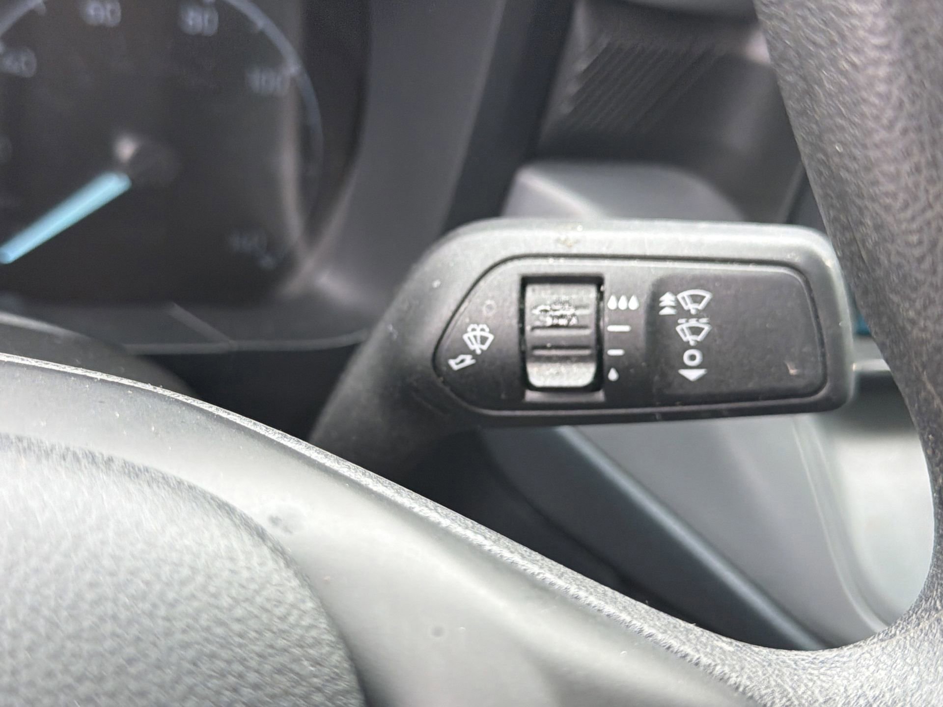 Certified 2024 Ford Maverick XL image 19