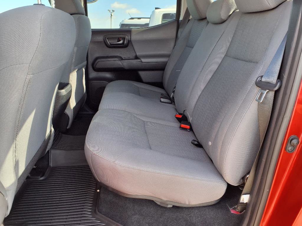 Used 2019 Toyota Tacoma 2WD Double Cab image 9