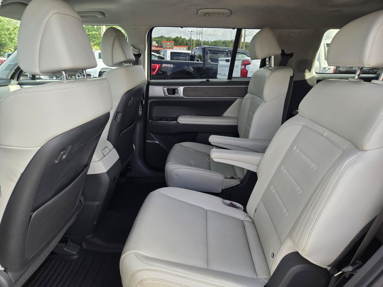 Used 2024 Hyundai Santa Fe Calligraphy FWD image 15