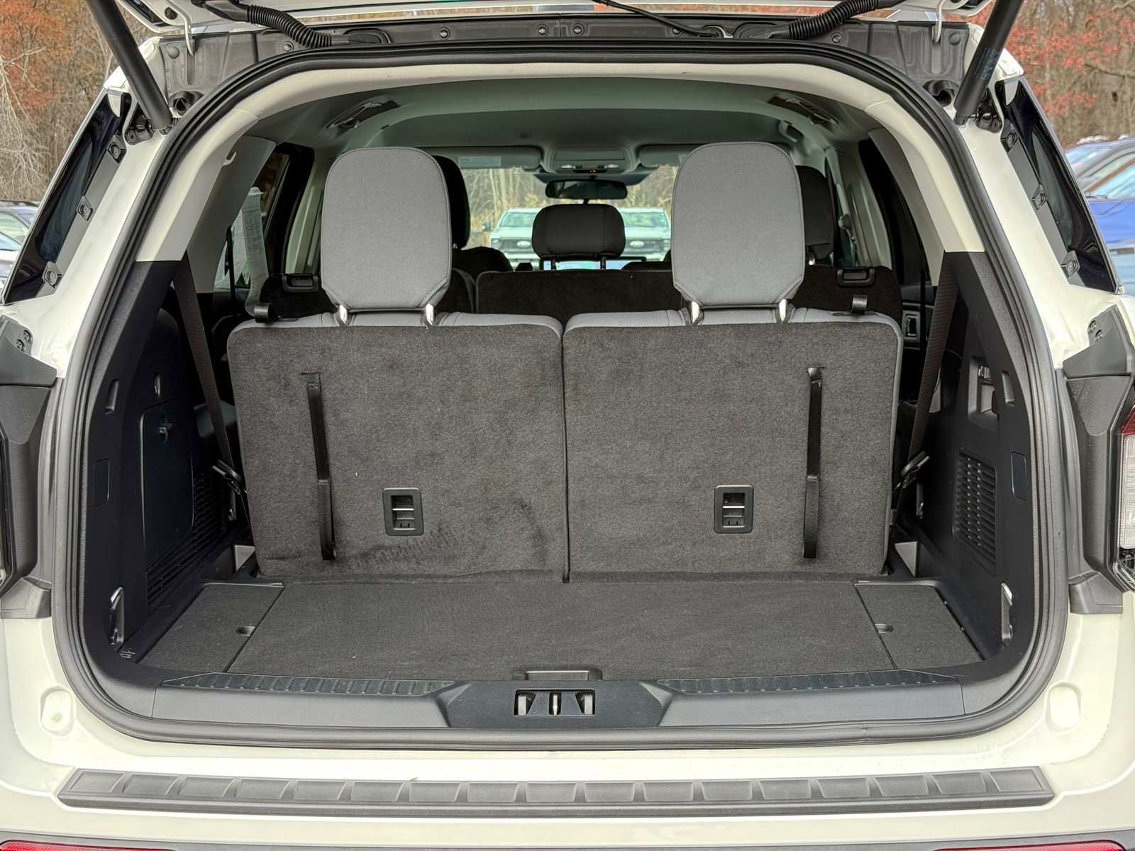 Certified 2025 Ford Explorer Active image 14