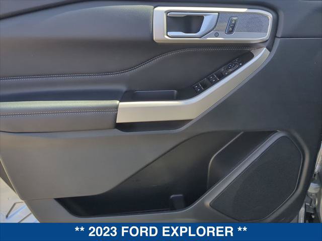 Certified 2023 Ford Explorer XLT w/ Equipment Group 202A RWD image 10