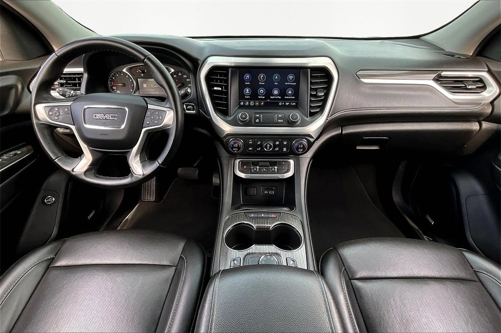 Used 2023 GMC Acadia SLT image 16