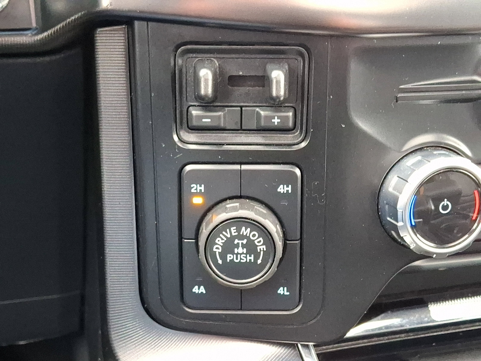 Certified 2023 Ford F150 Platinum w/ Equipment Group 701A High AWD/4WD image 27