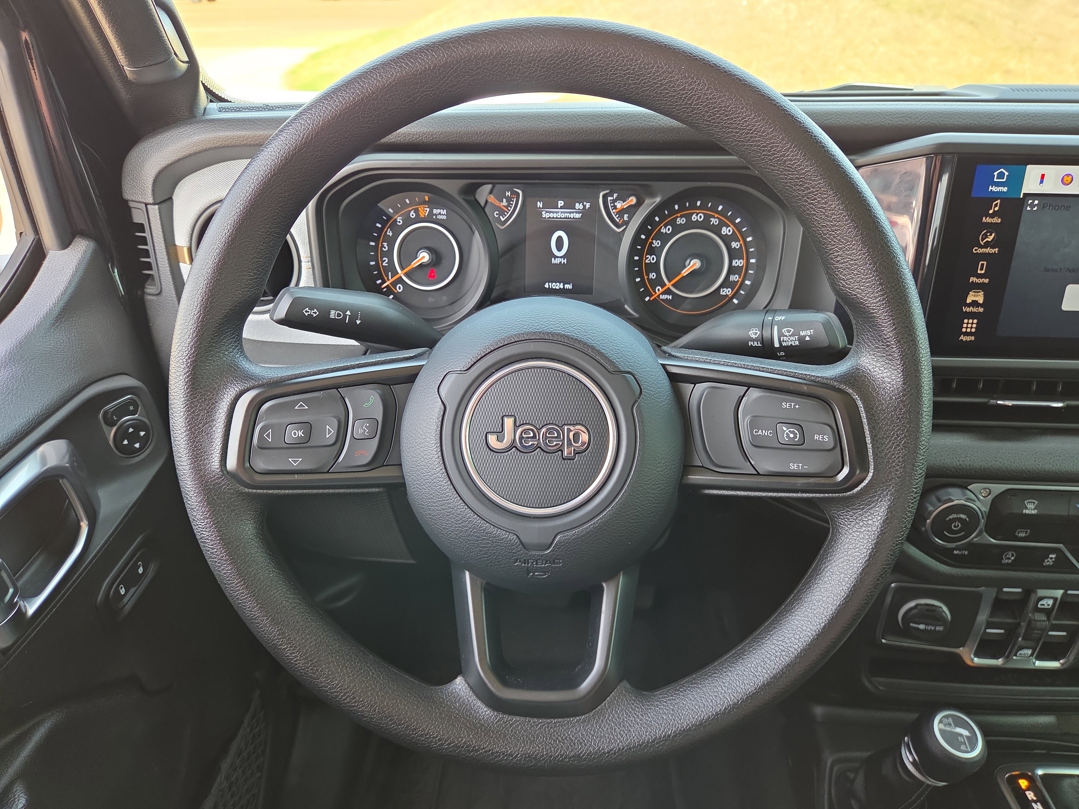 Used 2024 Jeep Gladiator Sport AWD/4WD image 19