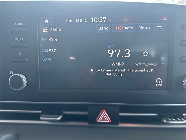 Used 2023 Hyundai Elantra SEL w/ Cargo Package image 17