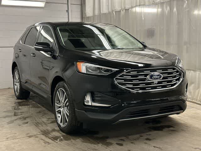 Certified 2024 Ford Edge Titanium w/ Equipment Group 301A AWD/4WD image 32
