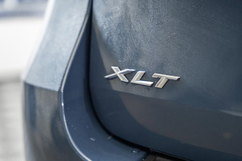 Certified 2021 Ford Explorer XLT w/ Equipment Group 202A image 11