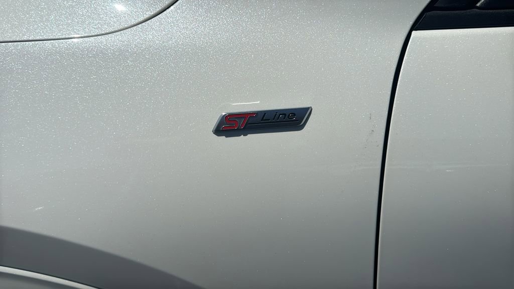 Certified 2023 Ford Escape ST-Line w/ Tech Pack #1 FWD image 7