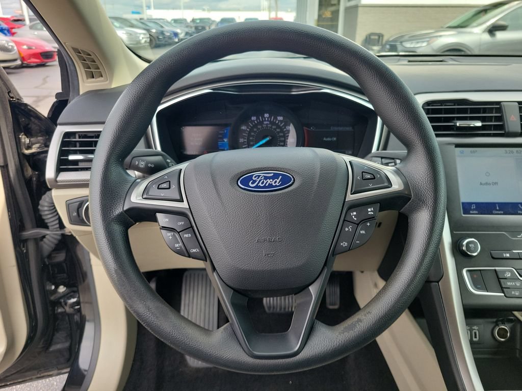 Certified 2020 Ford Fusion SE FWD image 23