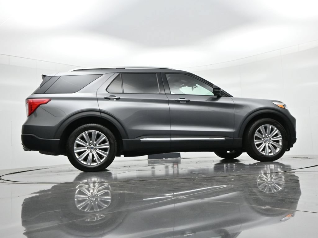 Certified 2023 Ford Explorer Limited w/ Equipment Group 301A AWD/4WD image 23