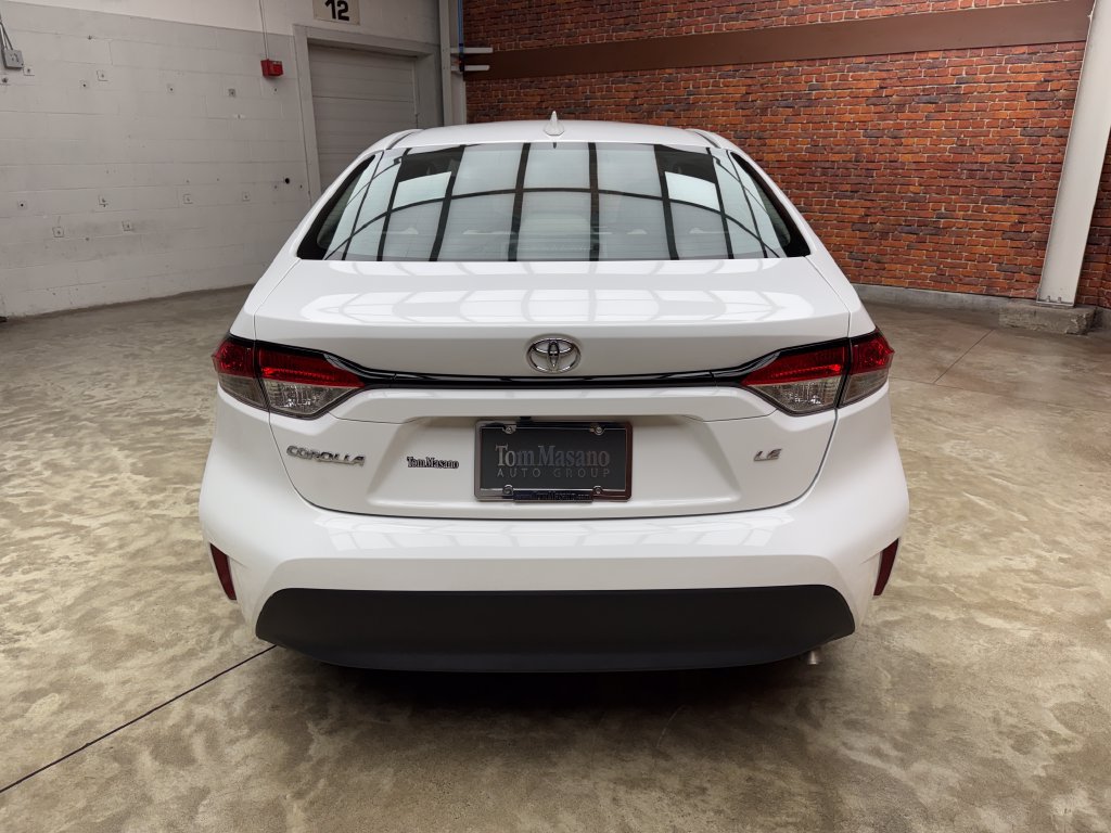 Used 2026 Toyota Corolla LE FWD image 3