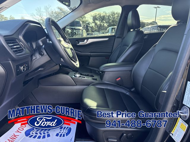 Certified 2023 Ford Escape Platinum AWD/4WD image 9
