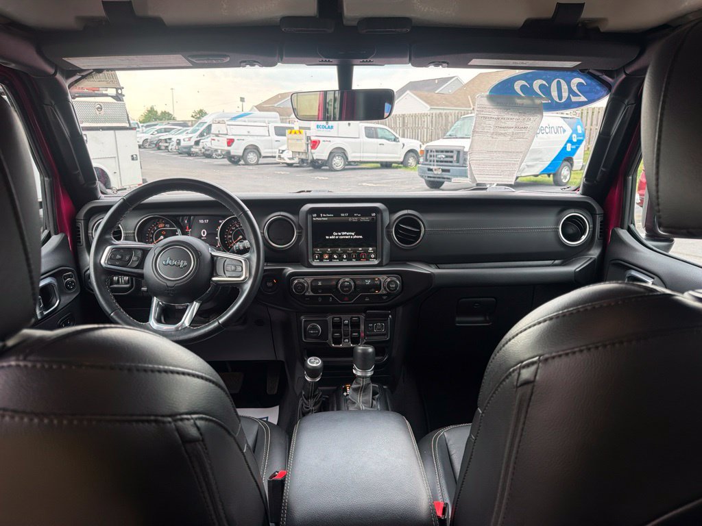Used 2022 Jeep Wrangler Unlimited Sahara AWD/4WD image 26