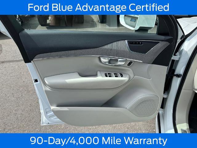 Used 2025 Volvo XC90 T8 Plus w/ Protection Package Premier AWD/4WD image 12