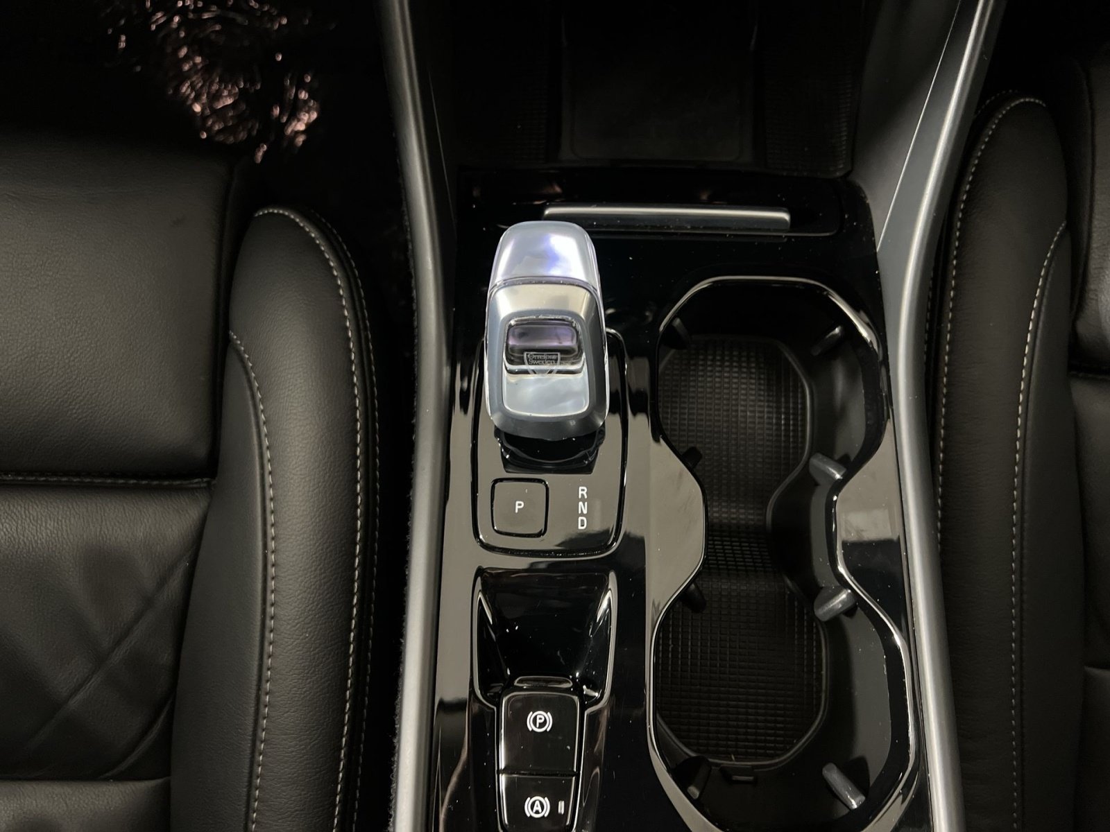 Used 2023 Volvo XC40 B4 Ultimate w/ Climate Package FWD image 22